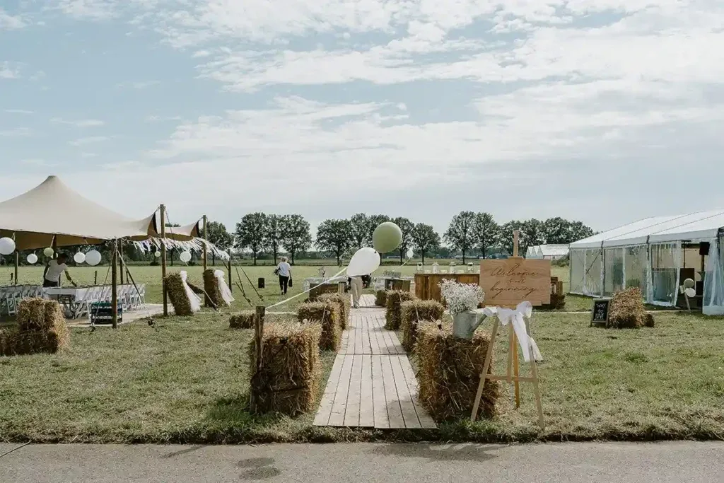 bruiloft decoratie huren