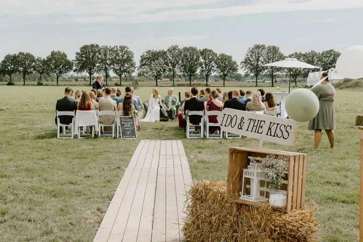 bruiloft decoratie huren