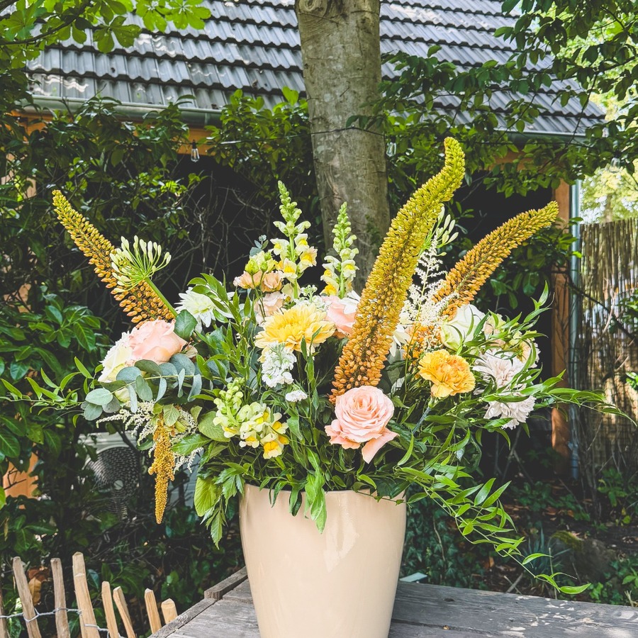 beige bloempot
